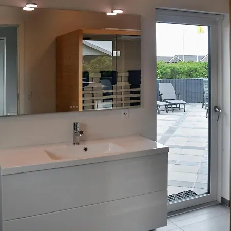 펜션 4 Star Holiday In Harbo Re Harboør
