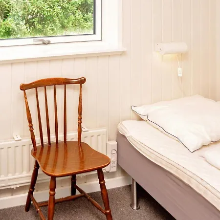 4 Star Holiday In Harbo Re
